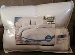 New Utopia Bedding UB0063 Queen White Box Stitched Alternative Comforter. Fixed Price $18.99.