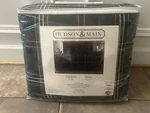 Hudson & Main Comforter Set Full/queen Size. Fixed Price $21.95.