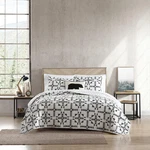 Eddie Bauer - Twin Quilt Set Reversible Cotton Bedding Matching Sham Luxurious. Fixed Price $97.40.