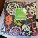 Nwt Vera Bradley Twin Comforter Set Lola. Fixed Price $149.99.