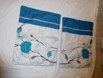 Mainstay Teal Floral 2 Pillow Shams & Bed Skirt Size Queen. Fixed Price $20.00.