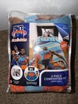 Space Jam 2 Piece Twin/full Lebron Reversible Comforter & Pillow Sham Set NL444U. Fixed Price $45.00.