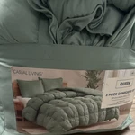 Casual Living Queen 3 Piece Comforter Set Green 100% Polyester Solid. Fixed Price $50.00.
