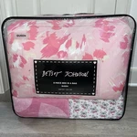 Betsey Johnson 8 Pc Bow Cherry Design Bed Set Queen Size Comforter In Bag. Fixed Price $99.00.