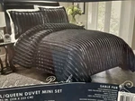 Chelsea Park Black Mink Faux Sable Fur Duvet Cover Set / Queen Bed Bath Beyond. Fixed Price $65.00.