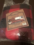 Dearfoams 3 Piece Cozy Bedding Set. Sz Fullqueen Red Plaid. 1 Quilt And 2 Shams.. Fixed Price $45.00.