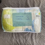 Wake In Cloud Comforter Set Queen Watercolors. Fixed Price $24.99.