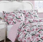 Johnson Betseyville Twin Blooming Roses Duvet Cover Set Pink. Fixed Price $33.99.