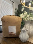 Casaluna Comforter Set Heavyweight Down Alternative, Warm Brown, King/cal. Fixed Price $155.00.