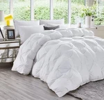 Luxurious All-season Exquisite Pinch Pleat Design Goose Down Comforter Duvet. Fixed Price $70.00.