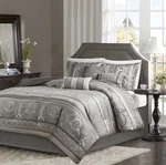 Madison Park Queen 7-PIECE Cozy Comforter Set, Luxurious Damask Design New. Fixed Price $120.00.