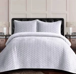 Tribeca Living Velvet Queen Quilt Set, Three-piece Lugano Honeycomb Stitch Be.... Fixed Price $75.00.