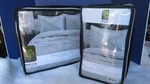 Textrade International Ltd. Queen Duvet Cover, 2 Shams W/swarovski Crystal Nip. Fixed Price $100.00.