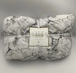 Pottery Barn Teen Marble Recycled Microfiber Pintuck Comforter Xl Twin #Z1206. Fixed Price $100.09.