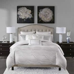 Madison Park Signature Hollywood Glam Cozy Comforter Set - All Season Bedding.... Fixed Price $295.51.