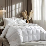 Luxurious Queen Size Goose Feather Down Fiber Comforter Duvet Insert,fluffy. Fixed Price $55.79.