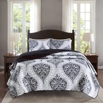 Comfort Spaces Coco 3 Piece Quilt Coverlet Bedspread Ultra Soft Printed Damas.... Fixed Price $24.41.