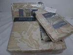 Kenneth Cole Reaction Radiant Full/queen Duvet Cover & Shams Set Gold/ivory. Fixed Price $95.00.