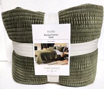 Threshold Green Full / Queen Size Ruched Velvet Quilt. Fixed Price $55.99.