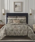 New Dillard Hotel Luxury Hendrix Full/queen Comforter & Shams Set 3PC. Fixed Price $131.59.