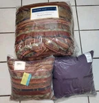 Alexander Julian Collection Twin Comforter & 2X 18" Cameroon Pillows Bellisimo. Fixed Price $31.99.