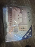 Nip Vintage Tastemaker By Stevens Easy Care King Bed Set Decorum Pink Floral. Fixed Price $45.00.
