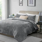 Luxury Velvet Quilt Set Twin/twin Xl Size, Lightweight Comforter. Fixed Price $65.99.
