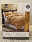 Nib Target Threshold King 3-PIECE Comforter/shams Set -- Mustard Yellow Print. Fixed Price $68.00.