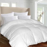 Hotel Grand Twin Size White Goose Feather Down Comforter Nip. Fixed Price $150.00.