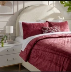 Luxe Distressed Crinkle Velvet Duvet Set Threshold F/queen Berry Red New. Fixed Price $65.00.