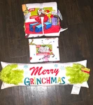 Dr Seuss The Grinch Queen Sheet Quilt Pillow Set Cotton Christmas Holiday Franco. Fixed Price $239.99.