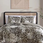 Hallmart Collectibles Everly 3-PC. Comforter Set Brown Size Twin. Fixed Price $30.47.