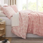 Oversized King Comforter / California 04 - Paisley Coral Haze. Fixed Price $82.77.