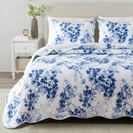 Great Bay Home 3-PIECE King Reversible Lightweight Quilt Comforter With 2 Shams. Fixed Price $71.99.