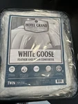 Hotel Grand Twin Size White Goose Feather Down Comforter Nip. Fixed Price $125.00.