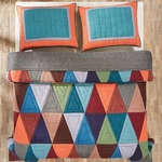 Nip Vhc Brands Darby Triangle Pattern Queen Quilt & Shams Set 3PC. Fixed Price $93.99.