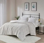 Madison Park Adelyn Full/queen Ultra Plush Down Alternative Comforter Set. Fixed Price $106.99.