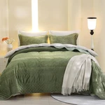 Luxury King Velvet Quilt Set Ultra-soft Lightweight Comforter Bedspread Coverlet. Fixed Price $46.99.