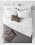 Room Essentials 5-PIECE Reversible Comforter Set, White/gray, Full/queen. Fixed Price $38.99.