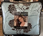 Brand New Daisy Fuentes Full Passion Comforter Set Kohl's. Fixed Price $95.00.