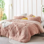 New! Ultra Soft Plush Luxurious Pink Faux Fur Luxury Chic Comforter Set. Fixed Price $136.32.