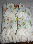 Fieldcrest Garden Party Floral Queen Comforter With 4 Standard Pillowcases. Fixed Price $20.00.