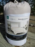 Mainstays Twin/twin Xl Reversible Comforter Vanilla Dream Stripe 66X90 Inch New. Fixed Price $14.99.