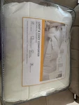 Liz Claiborne King Comforter Down Alternative Hypoallergenic White 100% Cotton. Fixed Price $102.50.