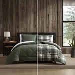 Eddie Bauer King Big Lake Plaid Comforter Set Green. Fixed Price $29.99.