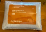 Linenspa Down Alternative Microfiber Comforter Twin New. Fixed Price $15.00.