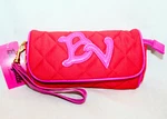 Betseyville Johnson Uptown Downtown Red Pink Quilt Fabric Wristlet New. Fixed Price $20.00.