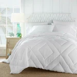 Tommy Bahama, Coastal Lightweight Comforter, White, Gray, Blue, Aloha....k & Q. Fixed Price $125.00.