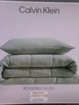 New Twin Size Calvin Klein Comforter Set ** Light Green Solid #1085. Fixed Price $66.30.