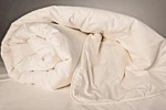 Australian Wool & Mulberry Silk Fill Comforter - King 400GSM Season. Fixed Price $187.14.